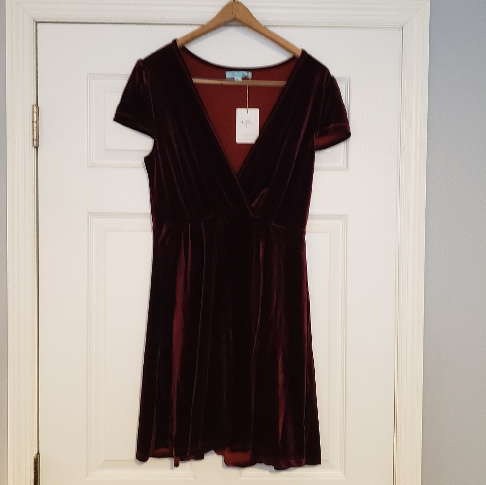 She + Sky Velvet Faux Wrap V-neck Dress